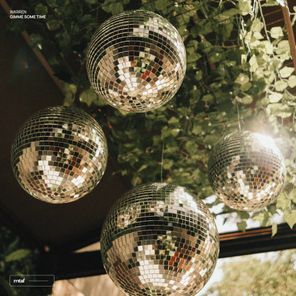 Warren – Gimme Some Time