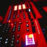 Robert Istoc – elektronsCollide