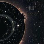 H:U:M – Black Dot