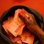 Boontle RSA, Sizwe Alakine – Thatha Kphela