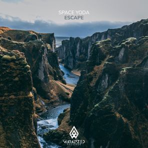 Space Yoda – Escape