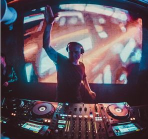 October’s 2025 Monthly Selects Chart from Chriss Matto