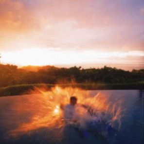 Daniel Allan, Arden Jones – In The Middle