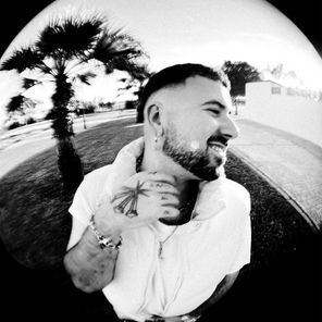 SHAKED & DELAYED Chart from LATEMOVE