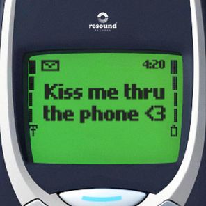 Jebu, weirdtechnogirlfriend – KISS ME THRU THE PHONE